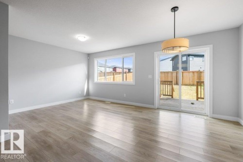 9355 Pear Link Link Sw, Edmonton, AB 
