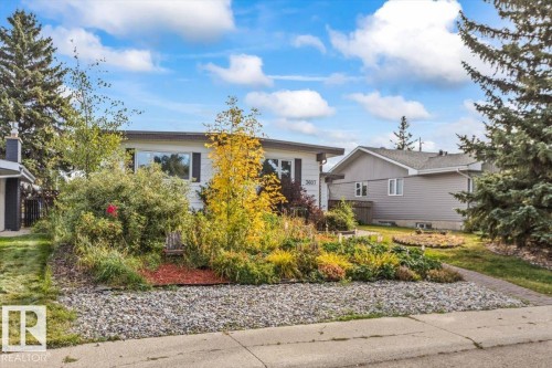 3607 106A Street Nw, Edmonton, AB 