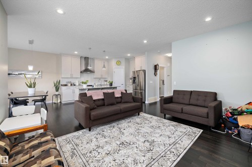 2927 11 Street Nw, Edmonton, AB 