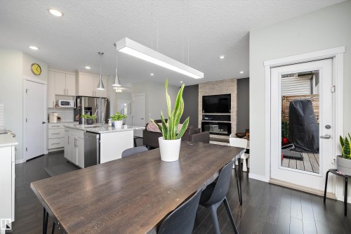 2927 11 Street Nw, Edmonton, AB 