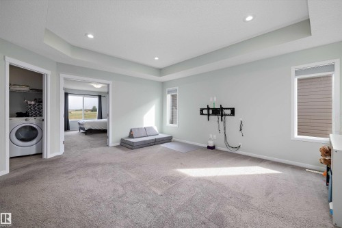 2927 11 Street Nw, Edmonton, AB 