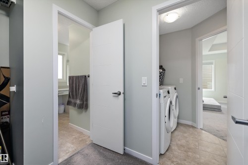 2927 11 Street Nw, Edmonton, AB 