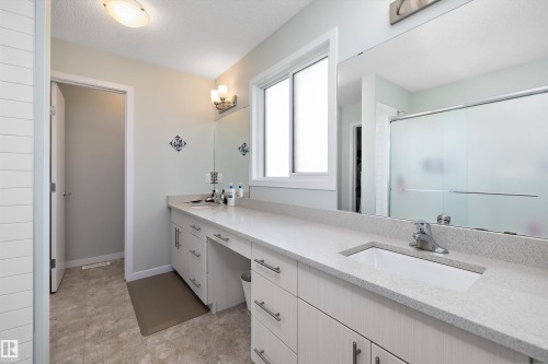 2927 11 Street Nw, Edmonton, AB 