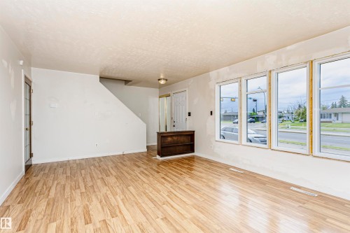 13407 82 Street Nw, Edmonton, AB 