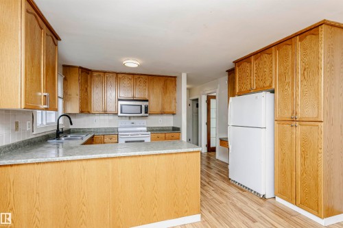 13407 82 Street Nw, Edmonton, AB 