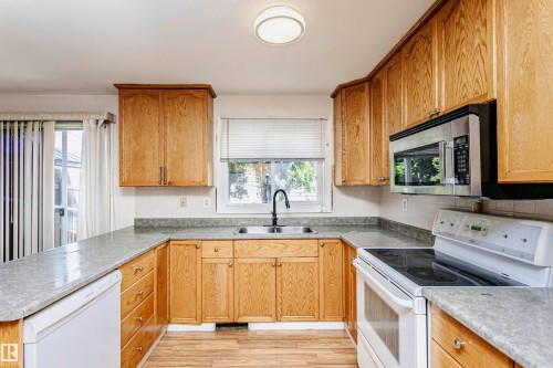 13407 82 Street Nw, Edmonton, AB 