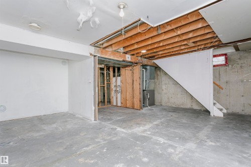 13407 82 Street Nw, Edmonton, AB 