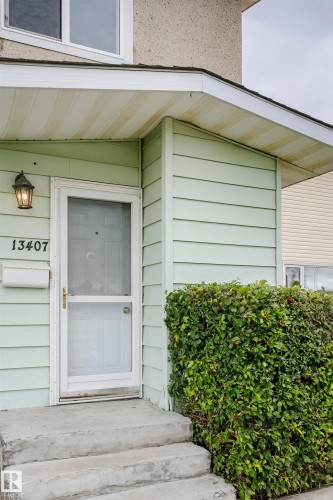13407 82 Street Nw, Edmonton, AB 