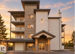 #102 16715 100 AV NW  Edmonton, AB T5P 4Z5
