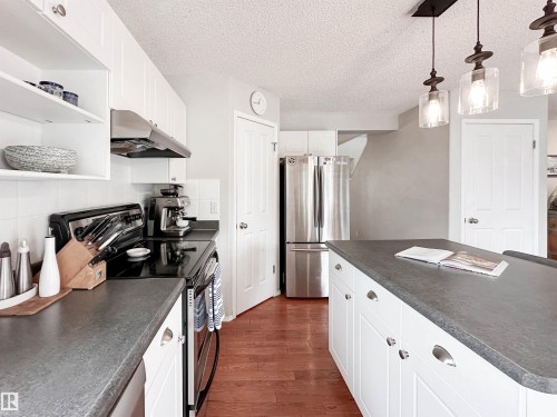 4 Orchid Place, St. Albert, AB 