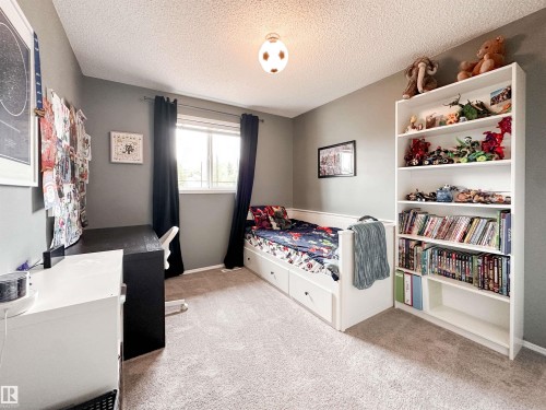 4 Orchid Place, St. Albert, AB 
