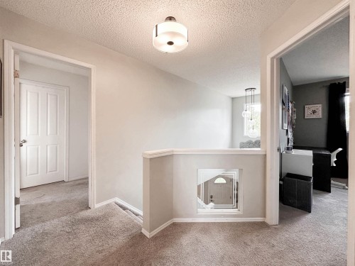 4 Orchid Place, St. Albert, AB 