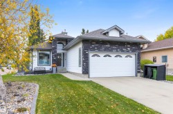 2172 BRENNAN Crescent NW  Edmonton, AB T5T 6R8