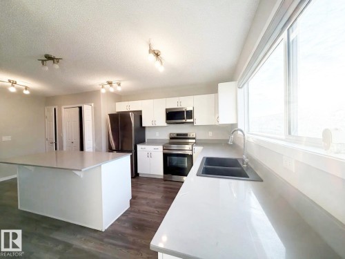 9606 Colak link SW Southwest , Edmonton, AB T6W 5B6 3