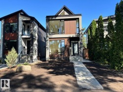 7928 97 Avenue NW  Edmonton, AB T6C 2B7