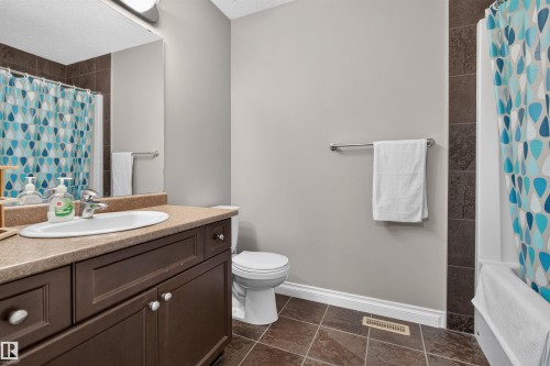 5110 168A Avenue Nw, Edmonton, AB 
