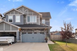30 ABERDEEN Crescent   Sherwood Park, AB T8H 1W7