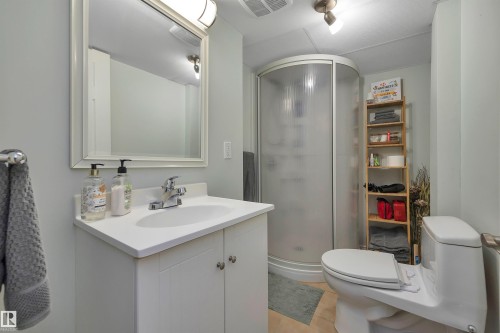 10647 68 Avenue Nw, Edmonton, AB 