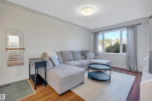 10647 68 Avenue Nw, Edmonton, AB 
