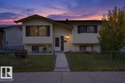 17412 95 Street NW  Edmonton, AB T5Z 2B9