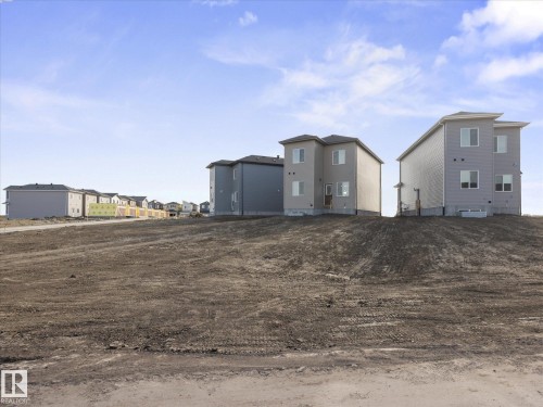 423 Bank Wynd, Leduc, AB 