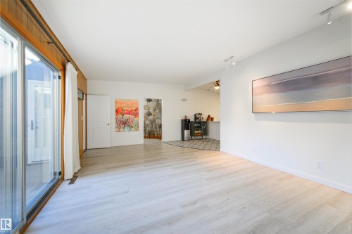 24 Valleyview Crescent Nw, Edmonton, AB 