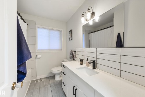 24 Valleyview Crescent Nw, Edmonton, AB 