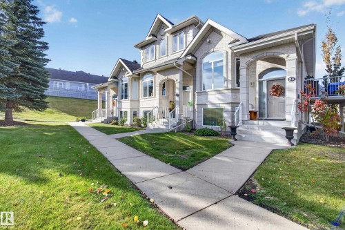 #35 101 JIM COMMON DR  Sherwood Park, AB T8H 2M1
