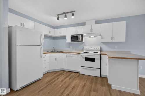 #118 10535 122 ST NW  Edmonton, AB T5N 4B7