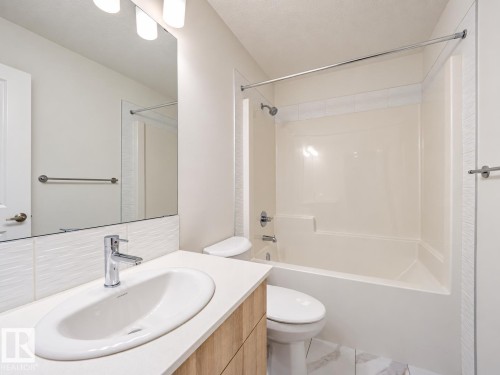 19511 30 Avenue Nw, Edmonton, AB 