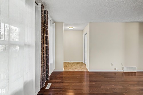 7062 Cardinal Way Sw, Edmonton, AB 