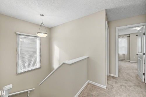 7062 Cardinal Way Sw, Edmonton, AB 