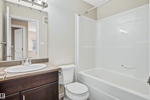 7062 Cardinal Way Sw, Edmonton, AB 