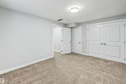 7062 Cardinal Way Sw, Edmonton, AB 