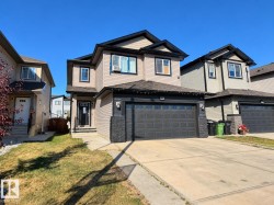 424 42 Avenue NW  Edmonton, AB T6T 2G1