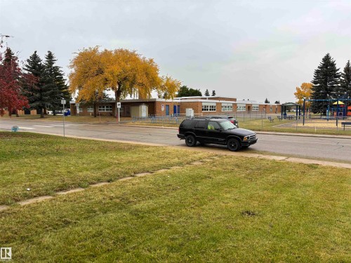 Additional content - 7623 130 Avenue Nw, Edmonton, AB 