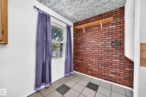 9605 157 Street Nw, Edmonton, AB 