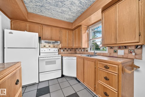 9605 157 Street Nw, Edmonton, AB 