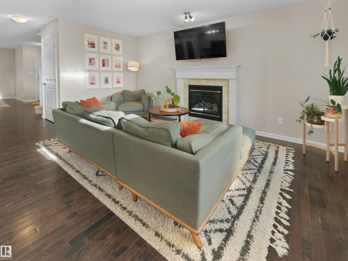1175 36 Avenue Nw, Edmonton, AB 