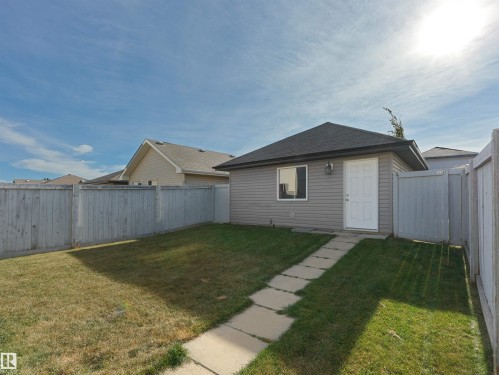 1175 36 Avenue Nw, Edmonton, AB 