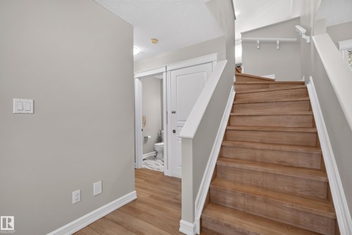 1304 Barnes Close Sw, Edmonton, AB 