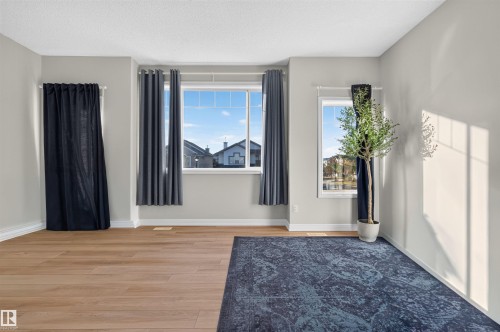 1304 Barnes Close Sw, Edmonton, AB 