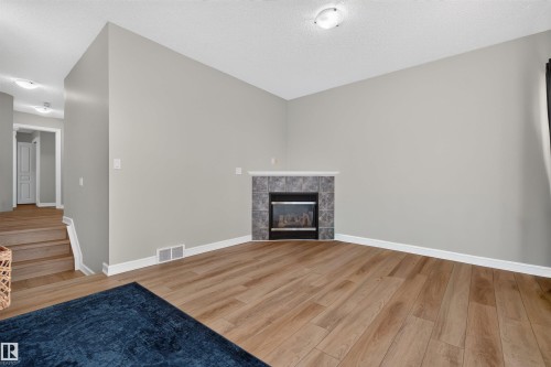 1304 Barnes Close Sw, Edmonton, AB 