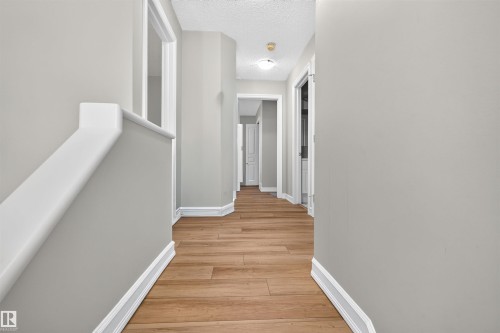 1304 Barnes Close Sw, Edmonton, AB 