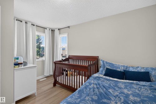 1304 Barnes Close Sw, Edmonton, AB 