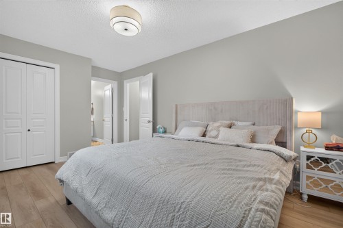 1304 Barnes Close Sw, Edmonton, AB 