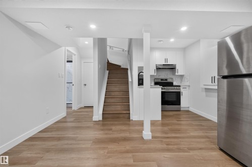1304 Barnes Close Sw, Edmonton, AB 