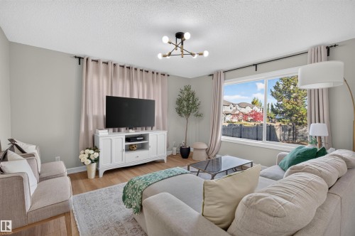 1304 Barnes Close Sw, Edmonton, AB 