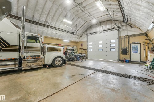 572004 Highway 857, Rural Two Hills County, AB 