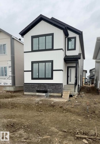 545 Robinson Boulevard   Leduc, AB T9E 1Z4